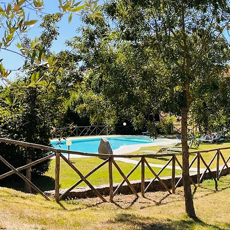 Uva - Poderone Apartman *